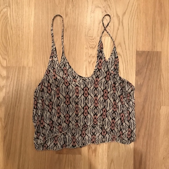 Brandy Melville Jacqueline Crop Tank Top in Aztec - Picture 3 of 5